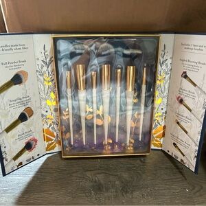 Gold and White Makeup Brush Set